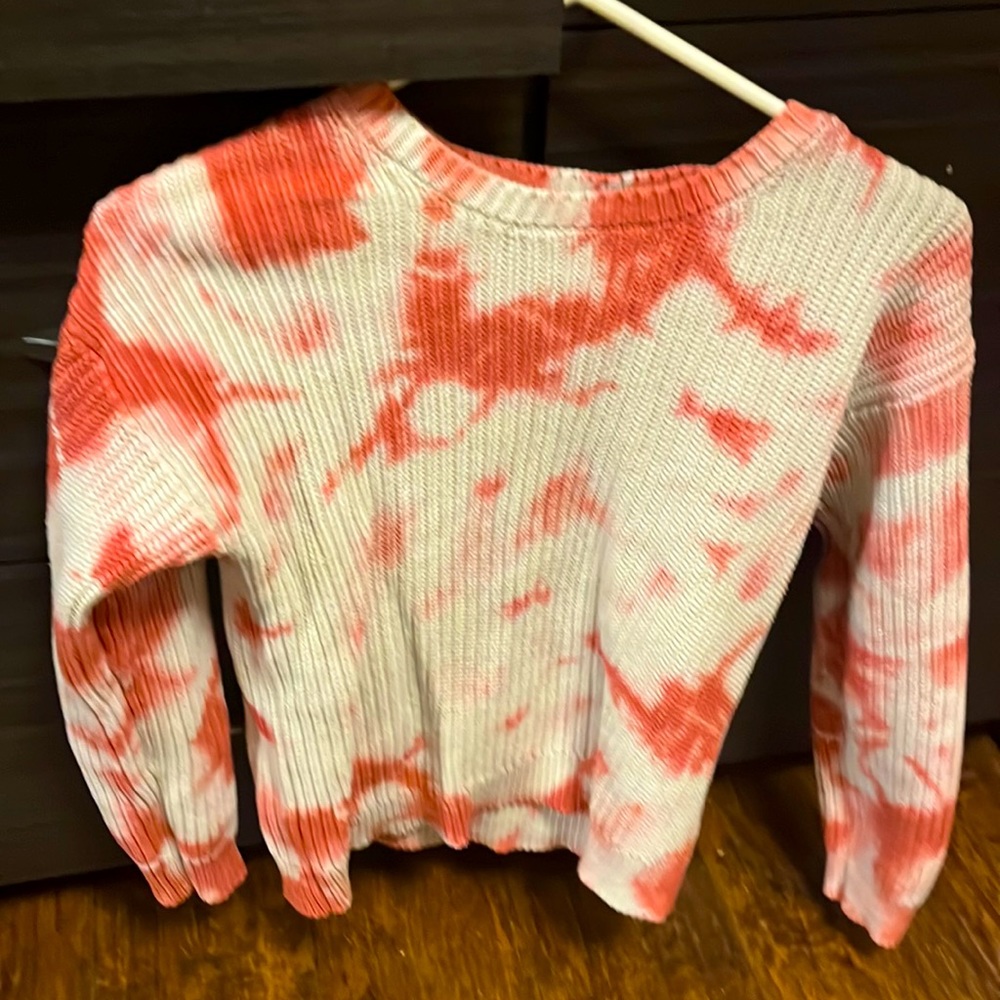 Tie dyed baggy sweater. 8/10